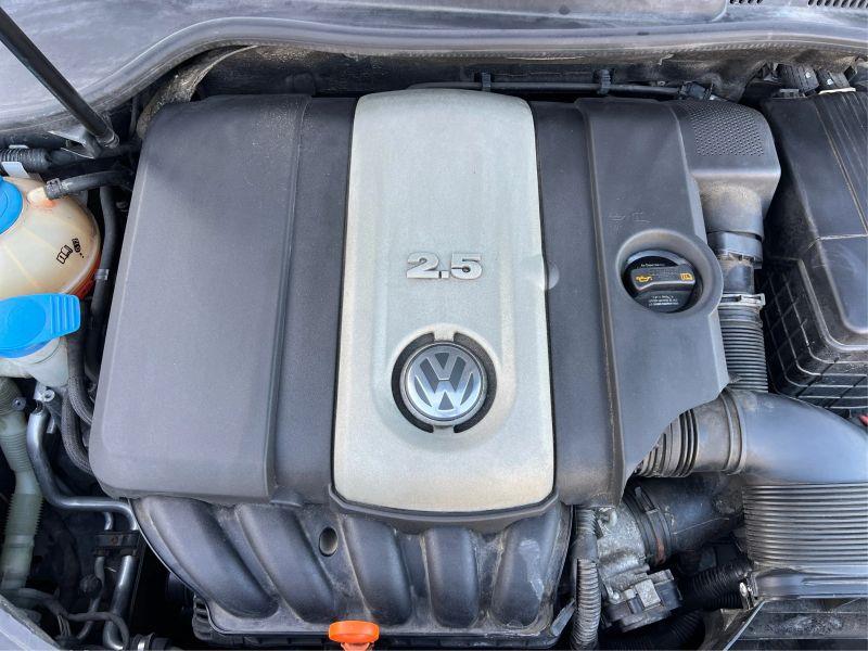 2009 VOLKSWAGEN JETTA SE Sedan 4D