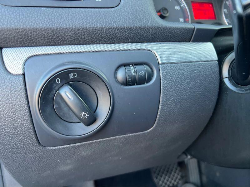 2009 VOLKSWAGEN JETTA SE Sedan 4D