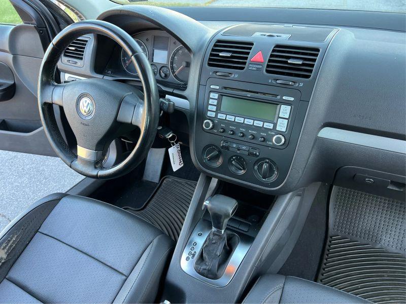 2009 VOLKSWAGEN JETTA SE Sedan 4D