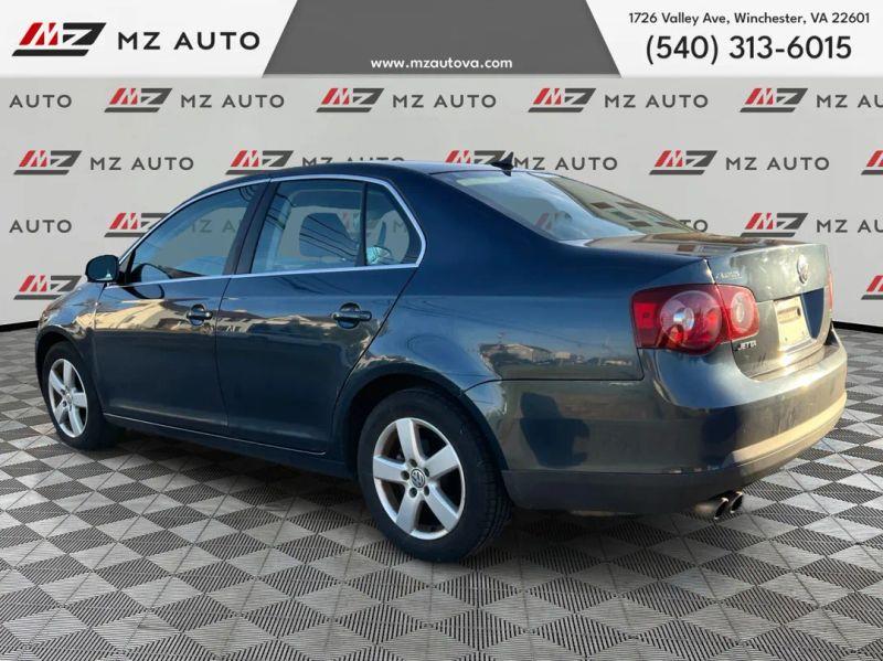 2009 VOLKSWAGEN JETTA SE Sedan 4D