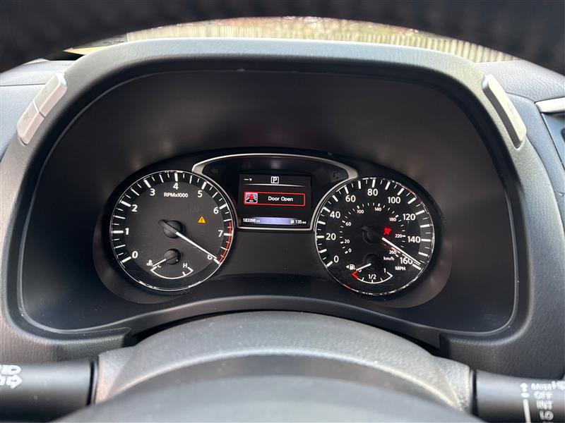 2016 NISSAN PATHFINDER SV Sport Utility 4D