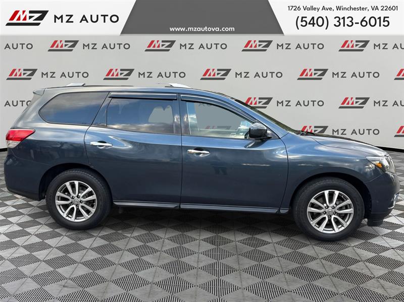 2016 NISSAN PATHFINDER SV Sport Utility 4D