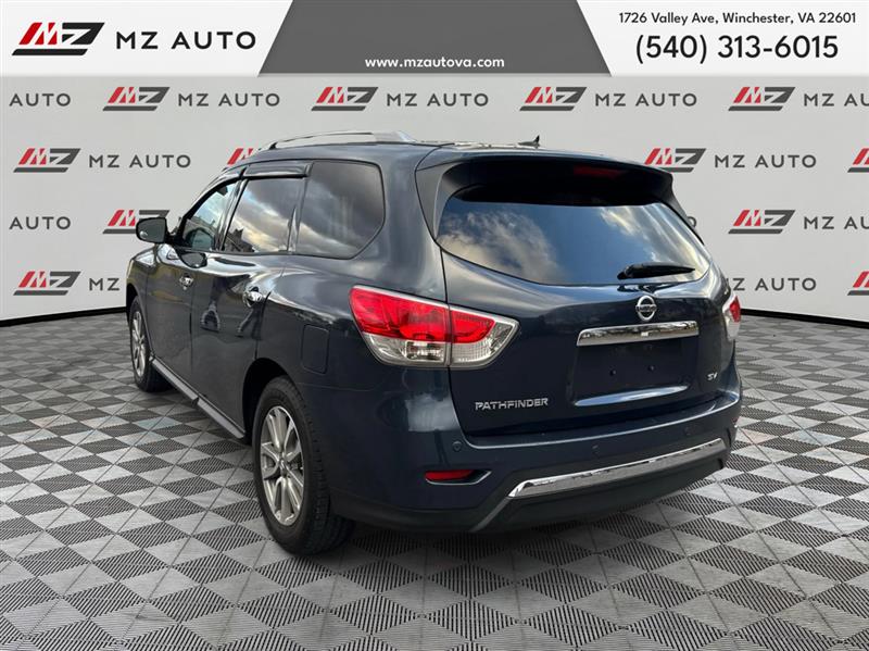 2016 NISSAN PATHFINDER SV Sport Utility 4D