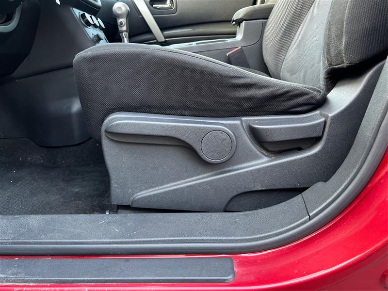 2013 NISSAN ROGUE S SPORT UTILITY 4D