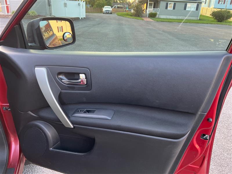 2013 NISSAN ROGUE S SPORT UTILITY 4D