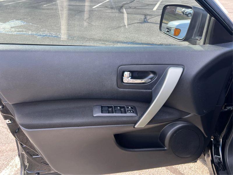 2014 NISSAN ROGUE SELECT S Sport Utility 4D