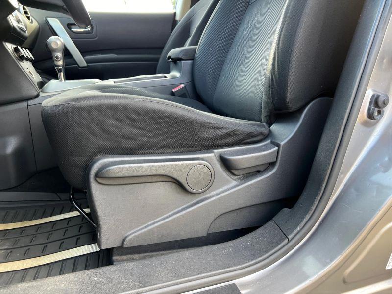 2011 NISSAN ROGUE S Krom Edition Sport Utility 4D