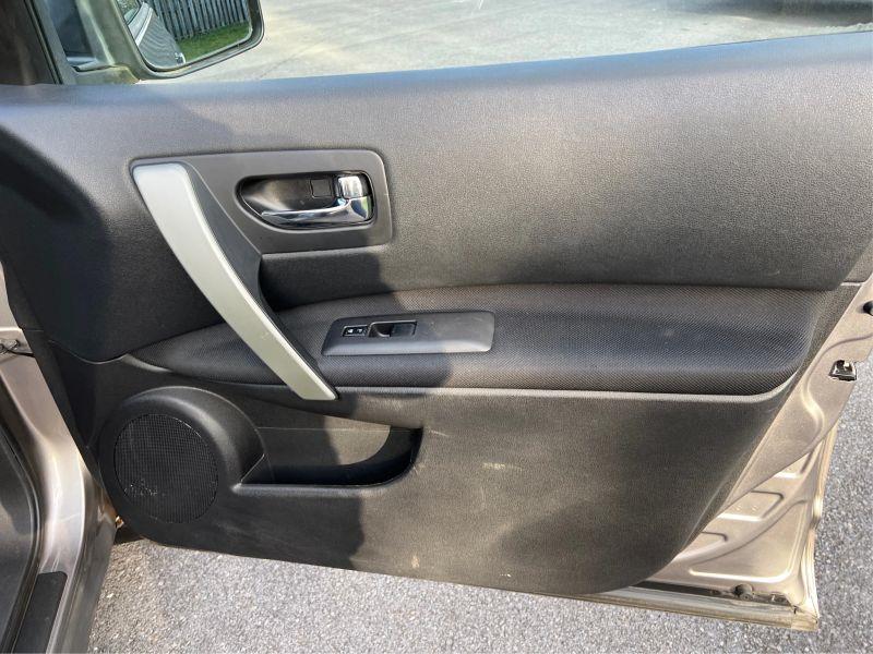 2011 NISSAN ROGUE S Krom Edition Sport Utility 4D