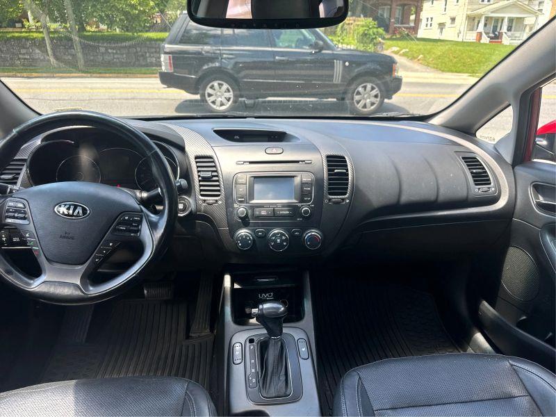 2014 KIA FORTE EX Sedan 4D