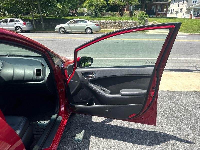 2014 KIA FORTE EX Sedan 4D