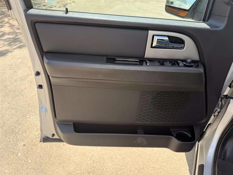 2012 Ford Expedition EL Limited photo 7