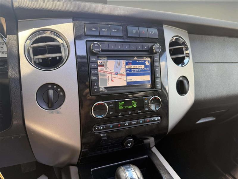 2012 Ford Expedition EL Limited photo 14