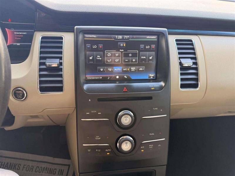 2015 Ford Flex SEL photo 24