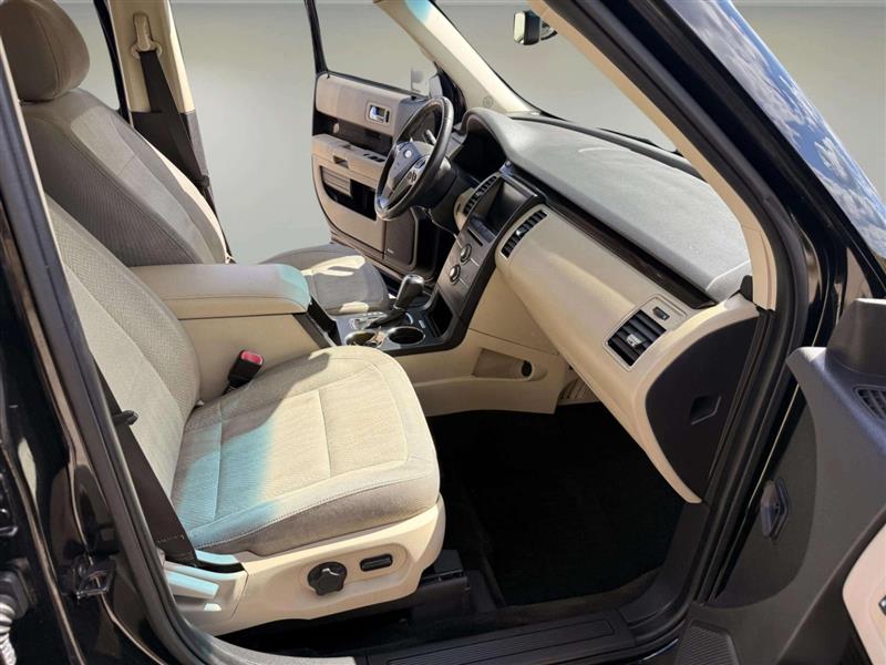 2015 Ford Flex SEL photo 13