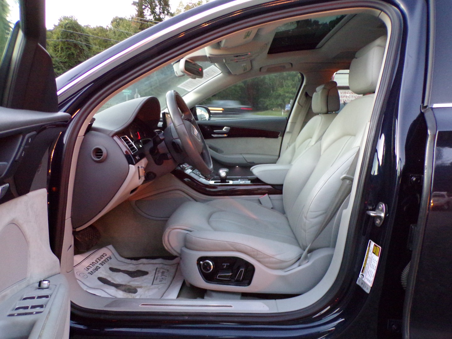2013 Audi A8 L photo 14