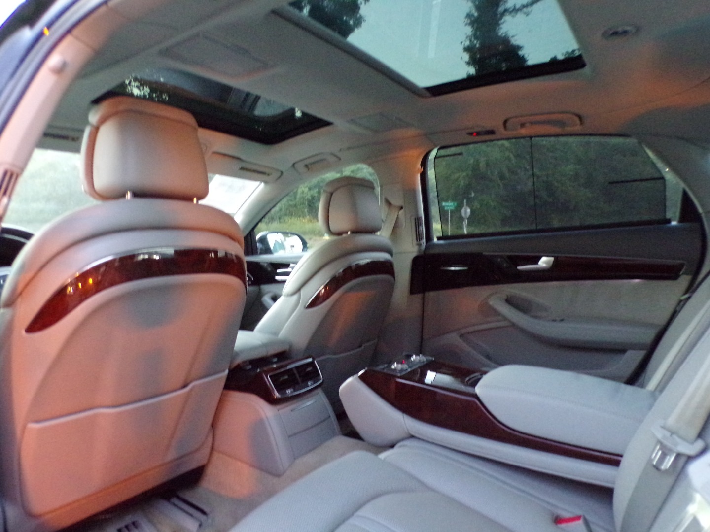 2013 Audi A8 L photo 26