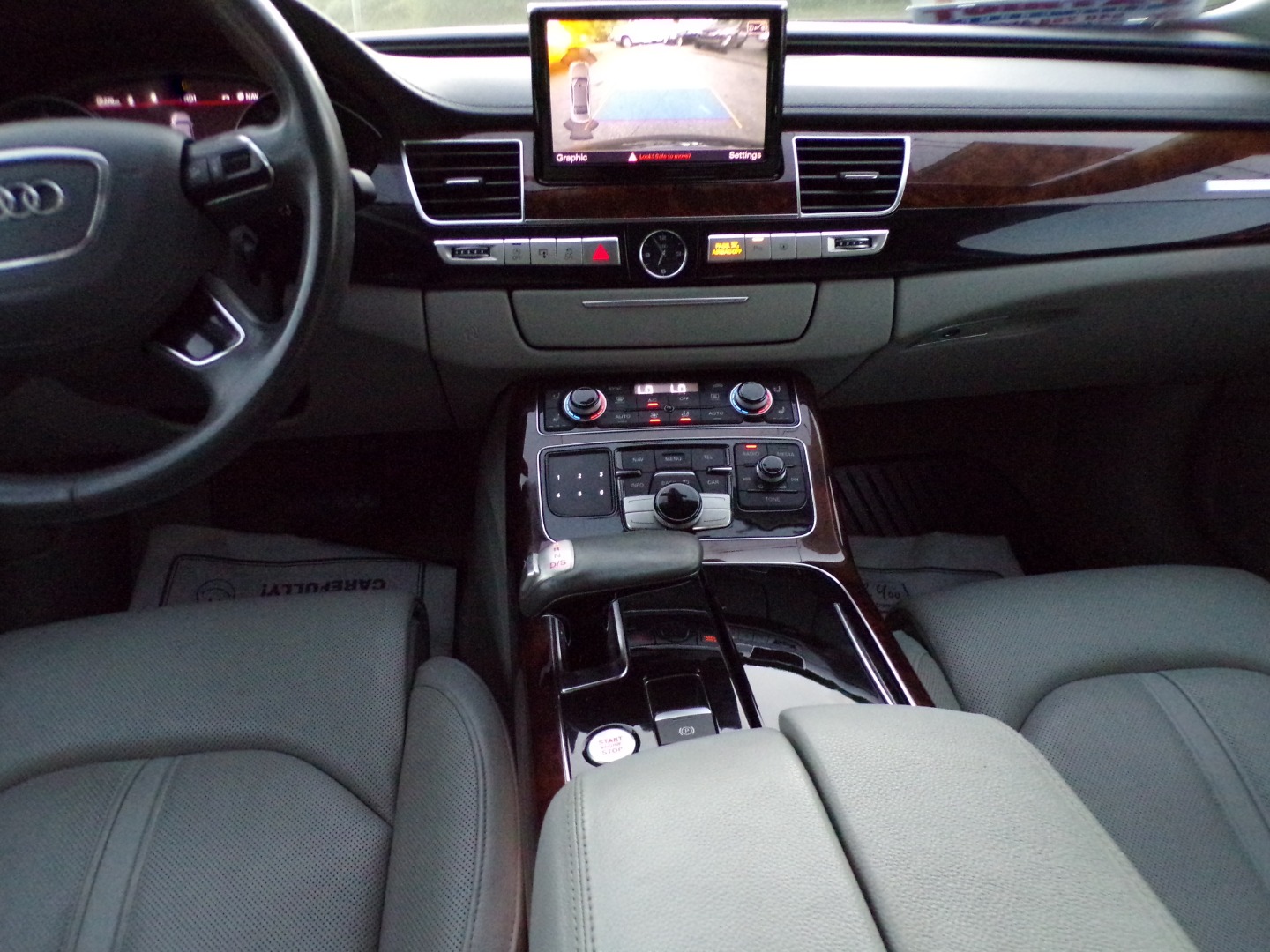 2013 Audi A8 L photo 29