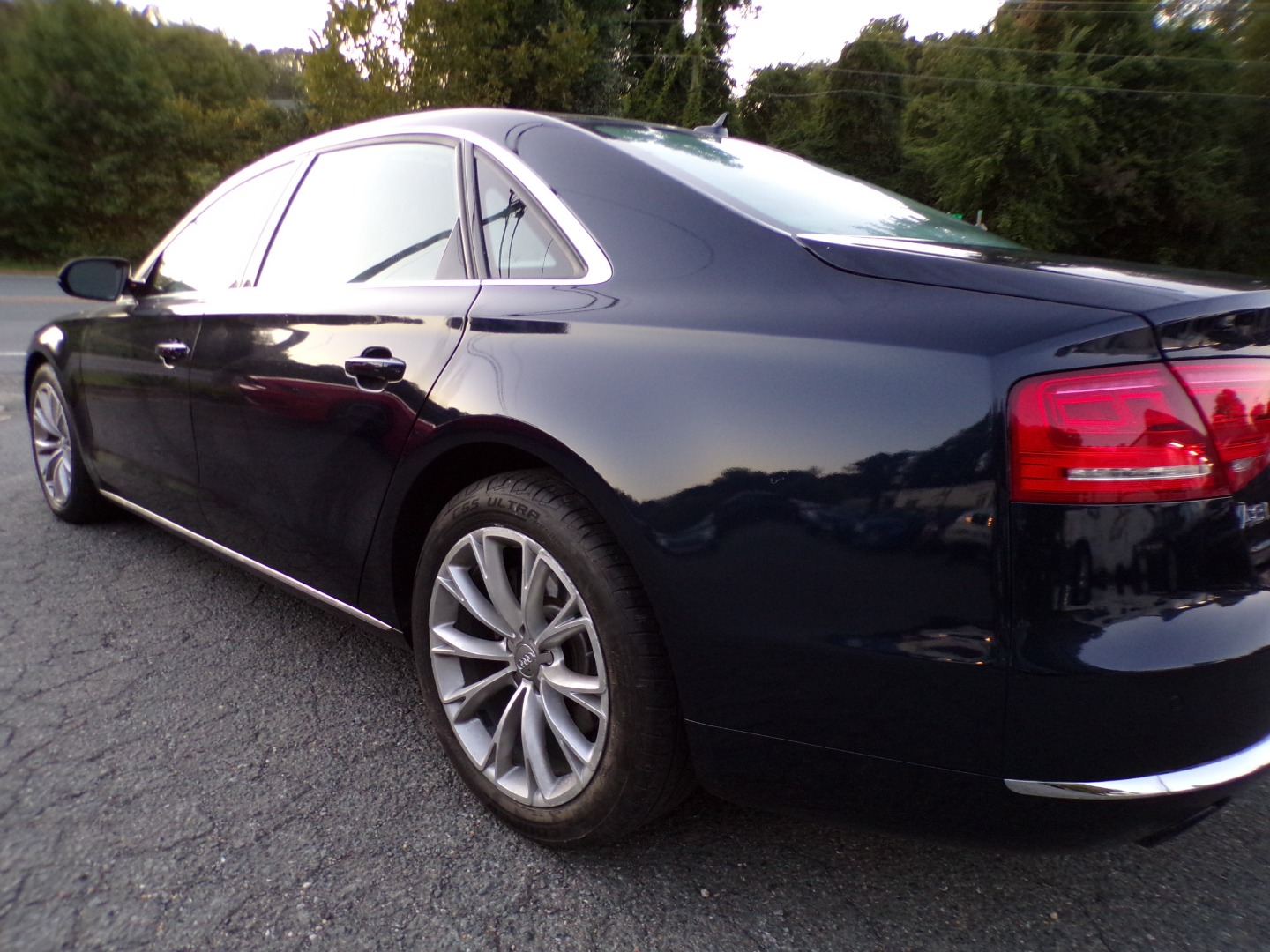 2013 Audi A8 L photo 9