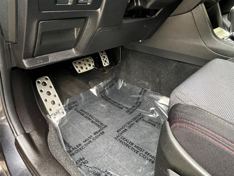 2015 Subaru WRX Premium photo 16