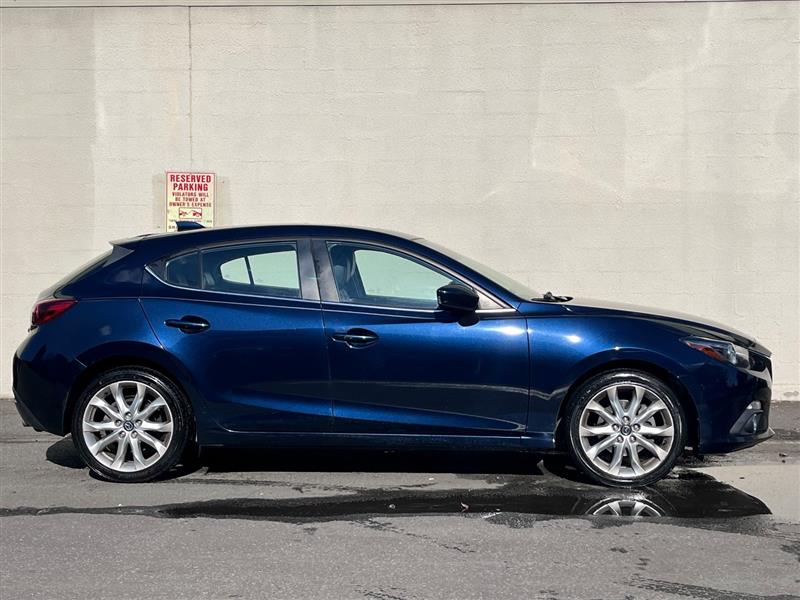 2015 Mazda Mazda3 Grand Touring photo 4