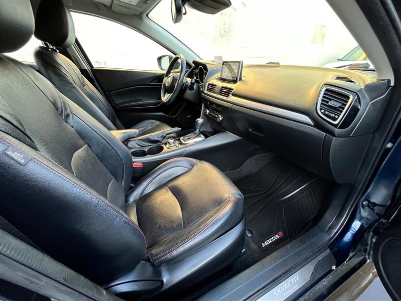 2015 Mazda Mazda3 Grand Touring photo 9