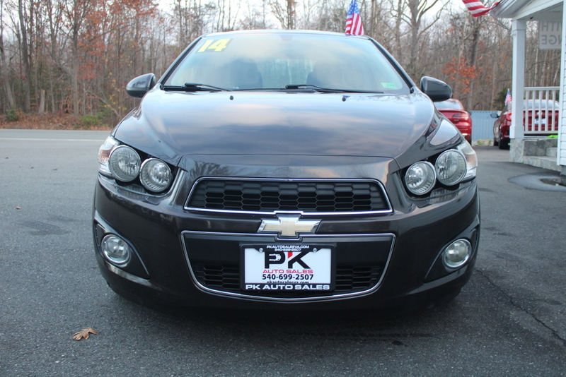 2014 Chevrolet Sonic LT photo 2