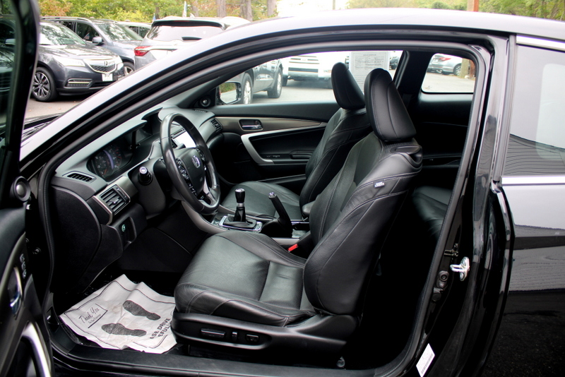 2017 Honda Accord EX-L V6 photo 12