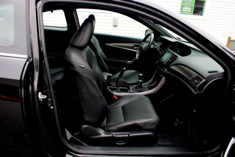 2017 Honda Accord EX-L V6 photo 14