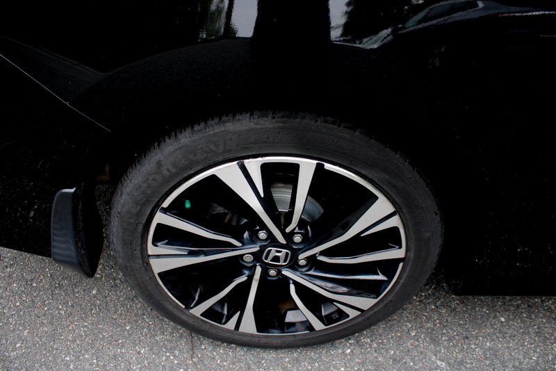2017 Honda Accord EX-L V6 photo 31