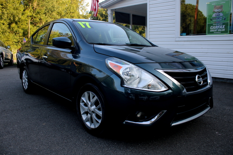 2017 NISSAN VERSA SV