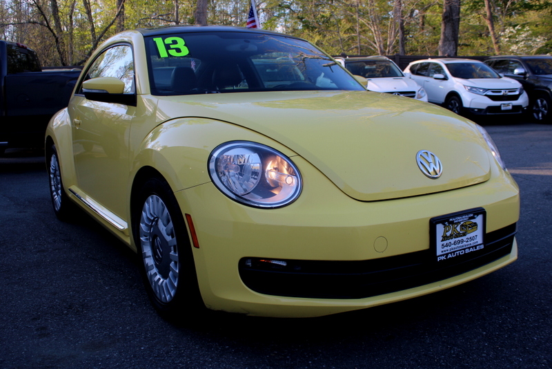 2013 VOLKSWAGEN BEETLE COUPE 2.5L w/Sun