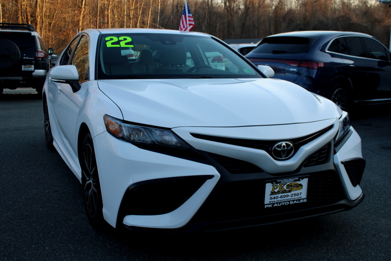 2022 TOYOTA CAMRY SE