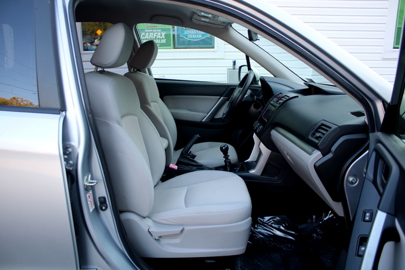2014 Subaru Forester 2.5i Premium photo 14