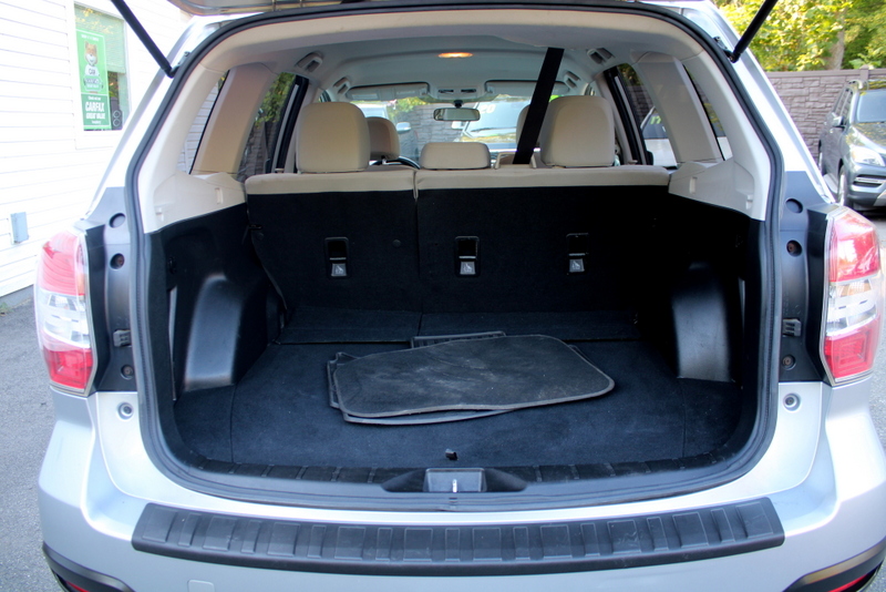 2014 Subaru Forester 2.5i Premium photo 19