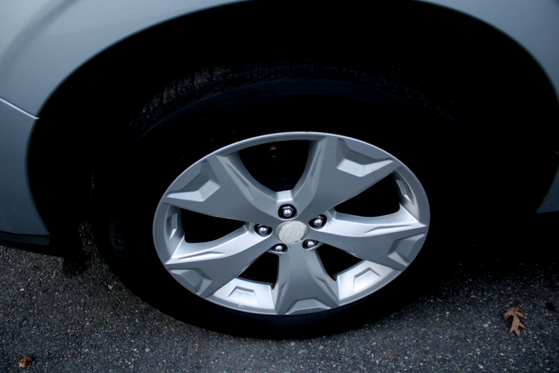2014 Subaru Forester 2.5i Premium photo 27