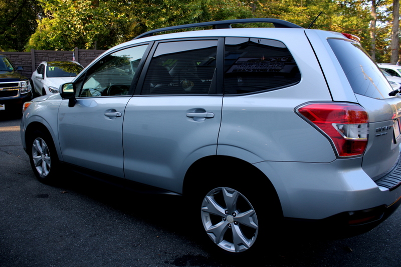 2014 Subaru Forester 2.5i Premium photo 9