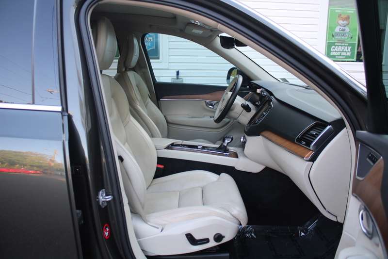 2018 Volvo XC90 Inscription photo 14
