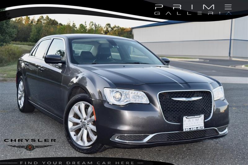 2017 Chrysler 300