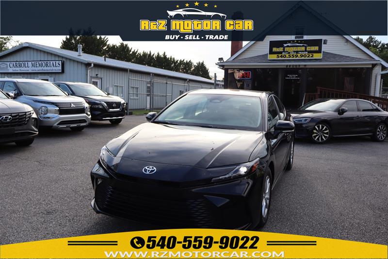2025 TOYOTA CAMRY SE SEDAN 4D
