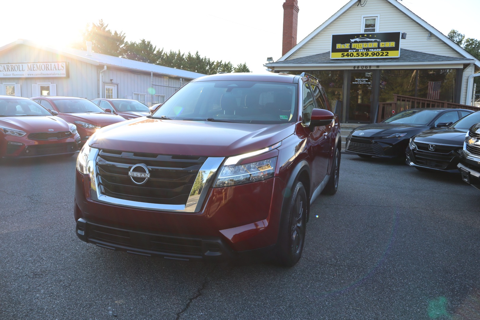 2022 Nissan Pathfinder SV's photo