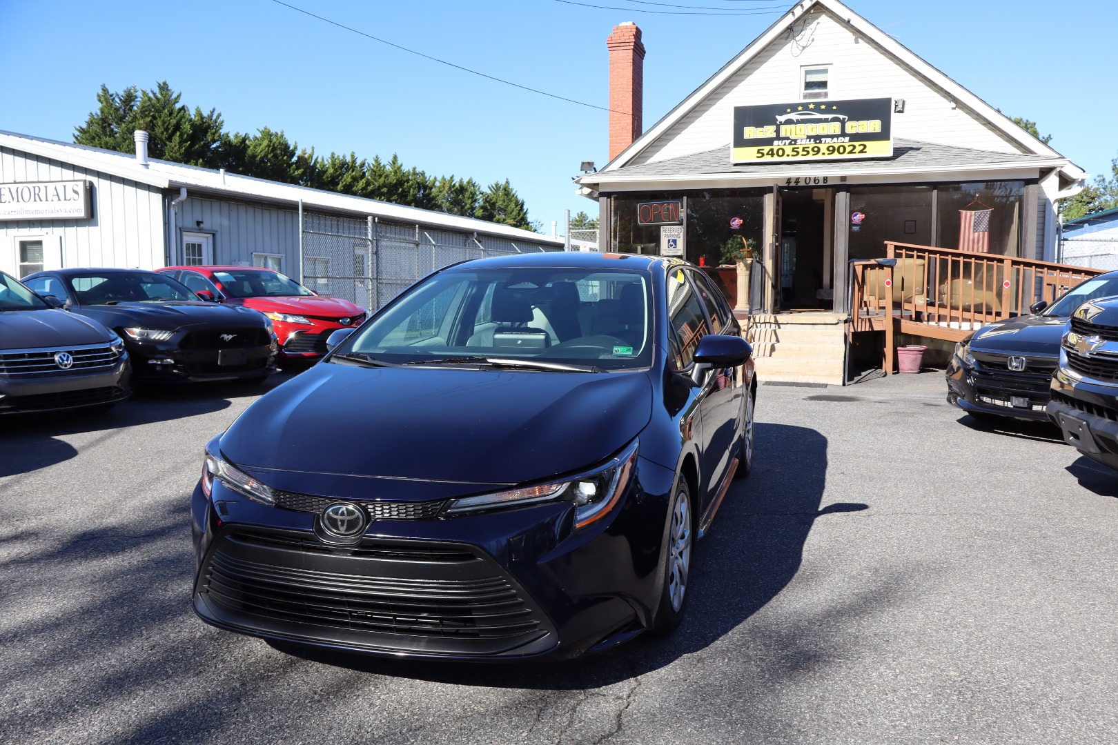 2023 Toyota Corolla LE's photo