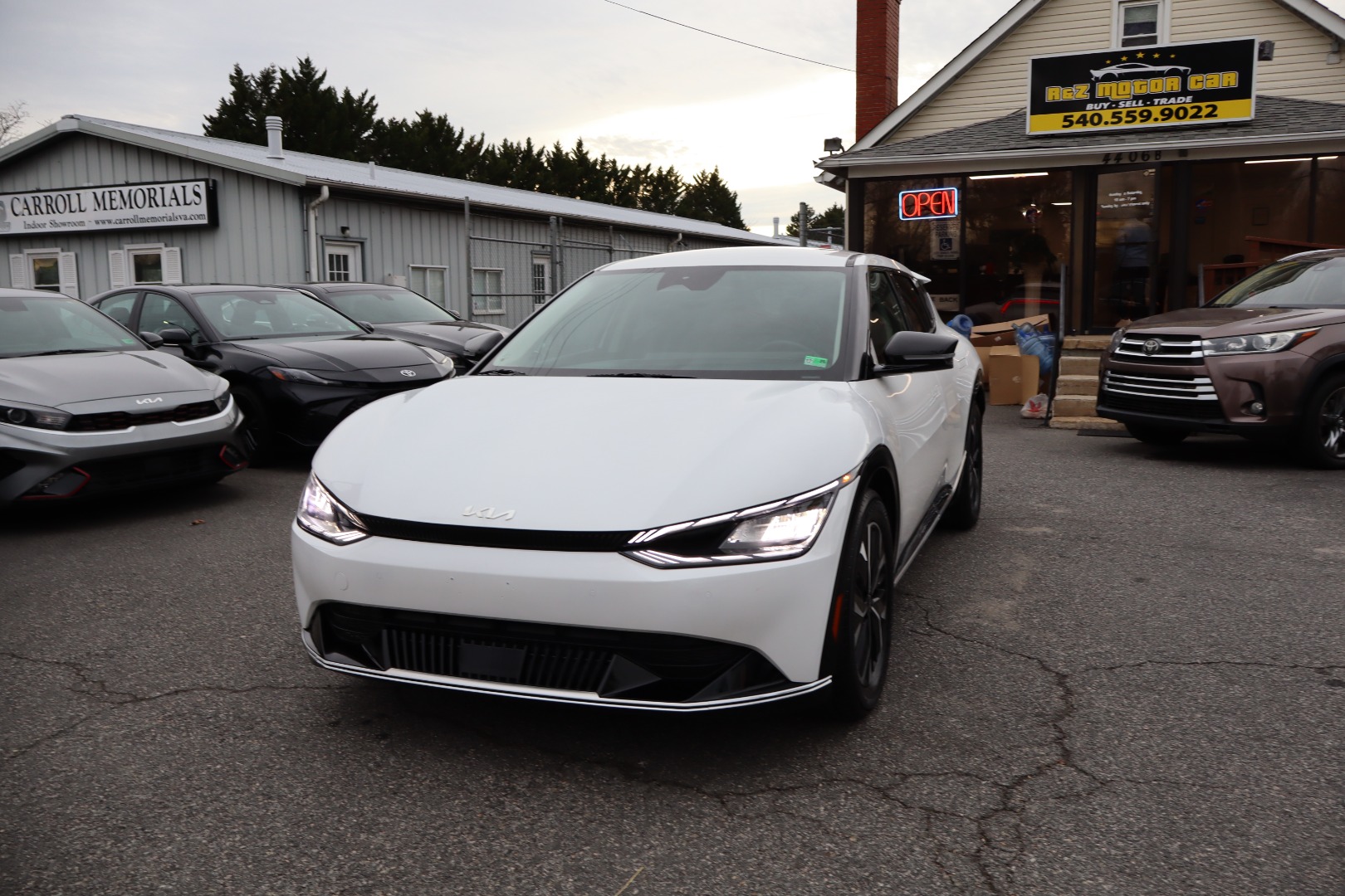 2023 Kia EV6 Wind's photo