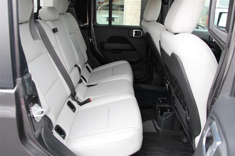 2021 Jeep Gladiator Mojave photo 13