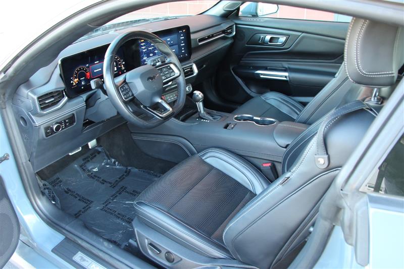 2024 Ford Mustang GT Premium photo 10
