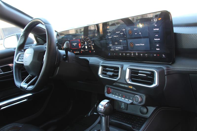2024 Ford Mustang GT Premium photo 18