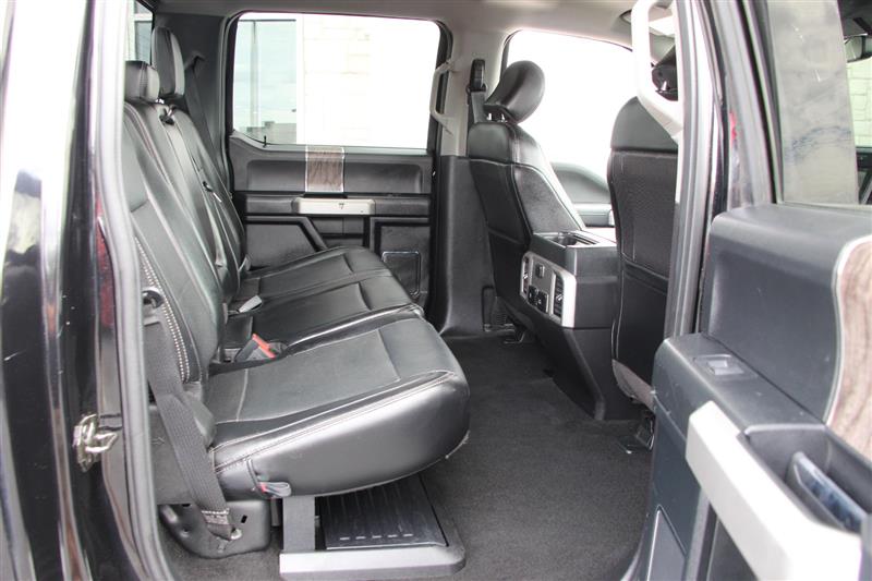 2019 Ford F-350 Lariat photo 11