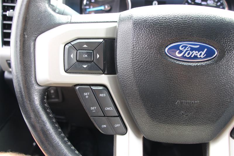 2019 Ford F-350 Lariat photo 19