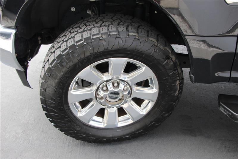 2019 Ford F-350 Lariat photo 21