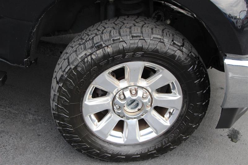 2019 Ford F-350 Lariat photo 23