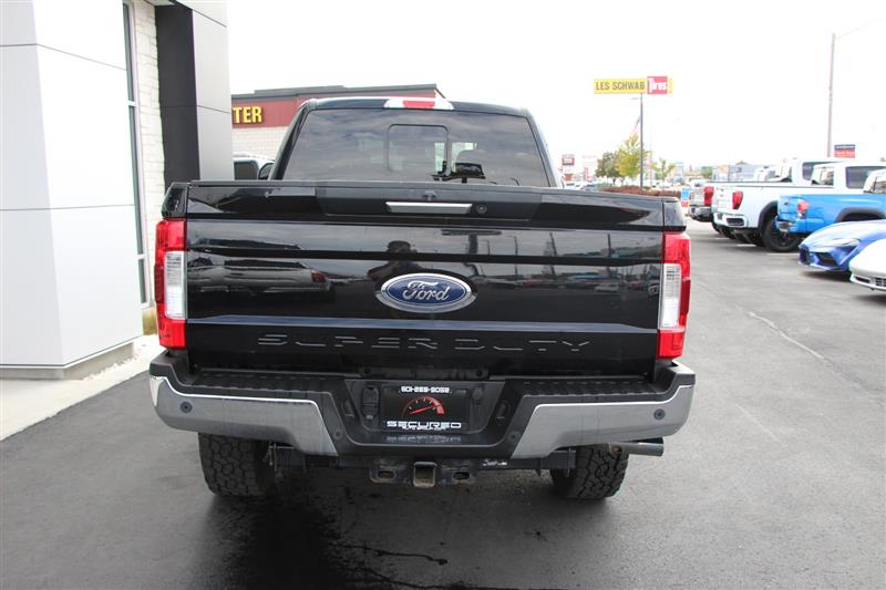 2019 Ford F-350 Lariat photo 4
